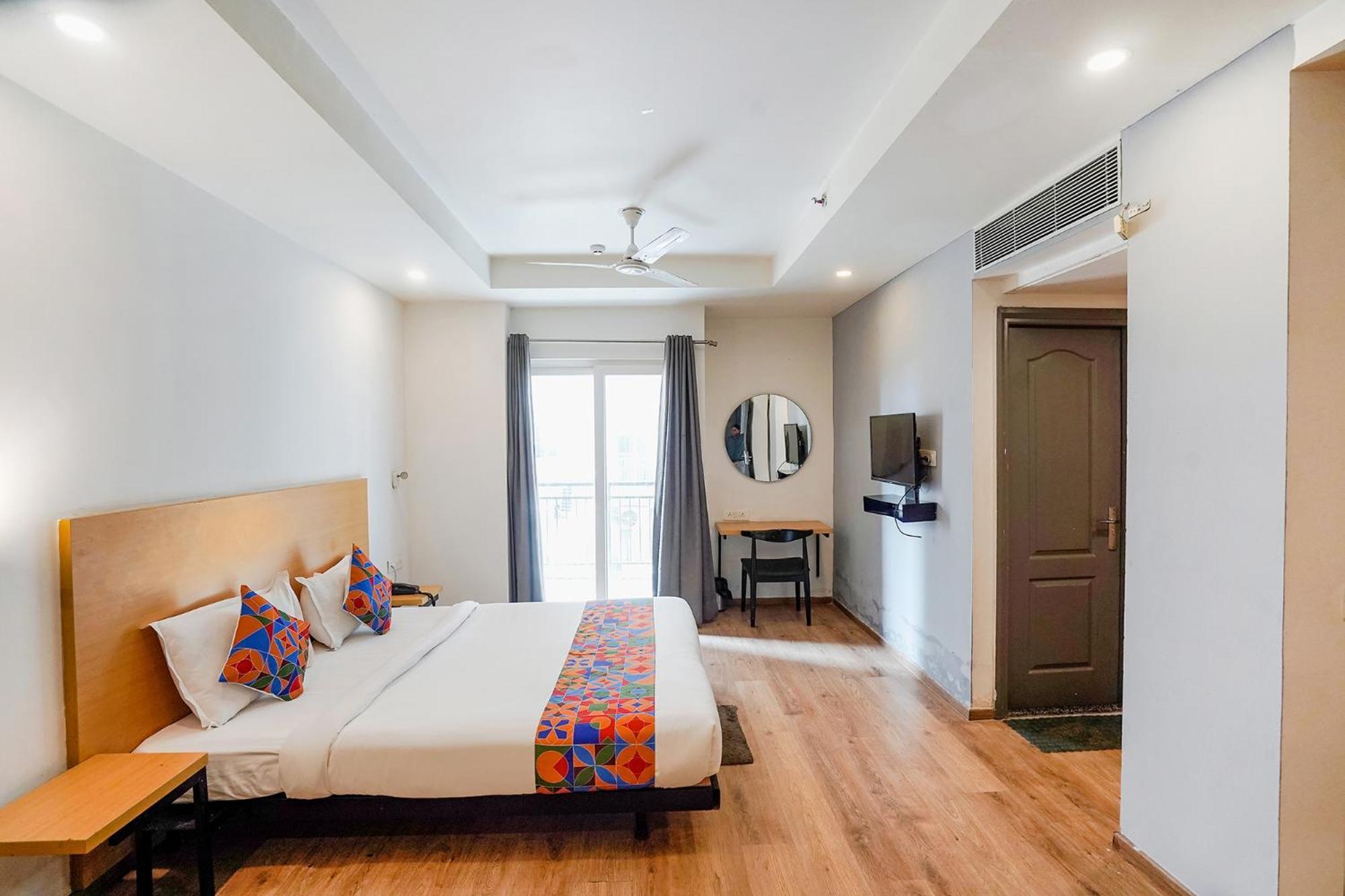 Fabhotel Prime Cloud 9 Ghaziabad Bagian luar foto